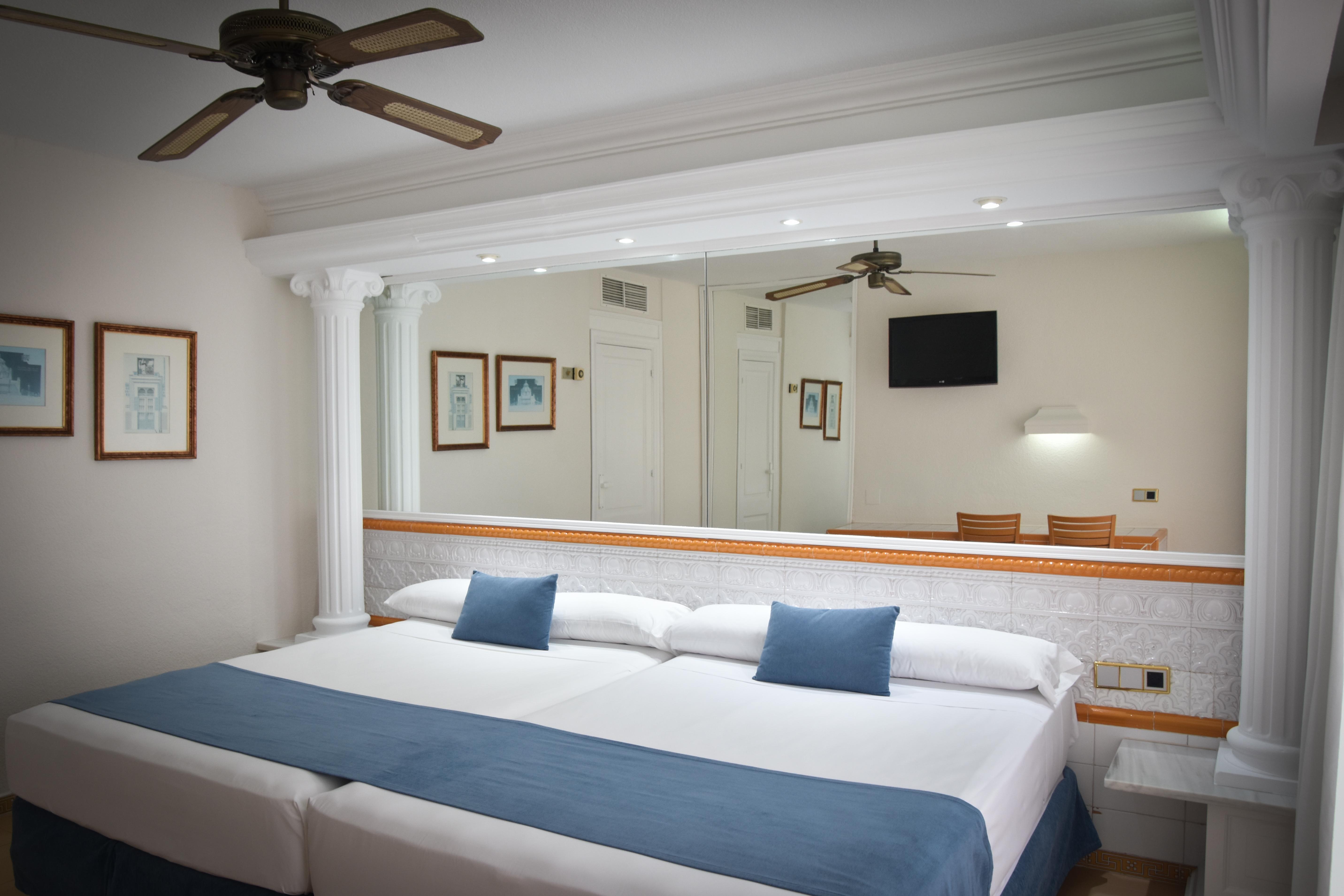 Playacapricho Hotel Roquetas de Mar Bagian luar foto
